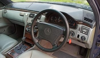 2000 Mercedes Benz E230 ELEGANCE 2.3 5 SPEED W210 – TY full